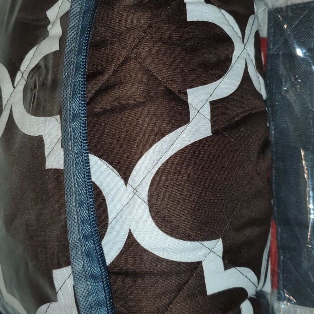Reversible Furniture Protector - Picture 11 of 15